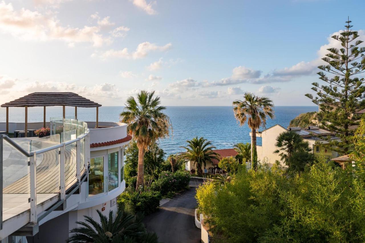 Hotel Villaggio Stromboli Santa Domenica  Esterno foto